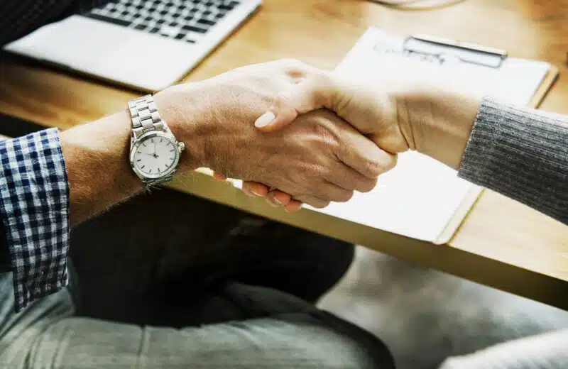 Les avantages du rachat de crédit pour les fonctionnaires : tout ce qu’il faut savoir