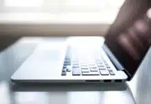 Rytr vs HIX.AI : pourquoi HIX.AI surpasse Rytr dans les outils de rédaction d’articles sur l’IA