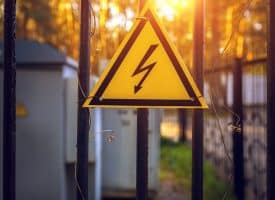 Tout savoir sur les panneaux danger pour les entreprises