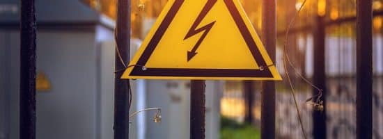 Tout savoir sur les panneaux danger pour les entreprises