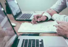 Quelles sont les erreurs à éviter quand on souscrit une assurance professionnelle ?