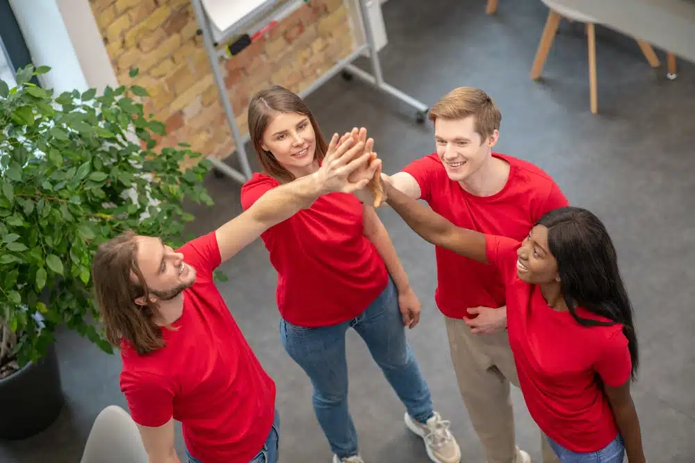 Renforcer la cohésion les équipes de votre entreprise grâce à l’activité team building théâtre