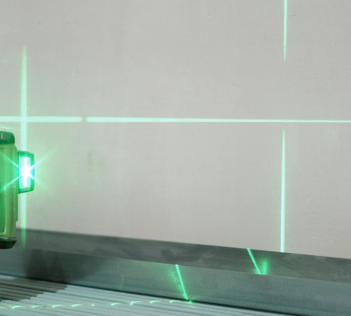 Niveau laser intérieur : précision et efficacité pour vos travaux