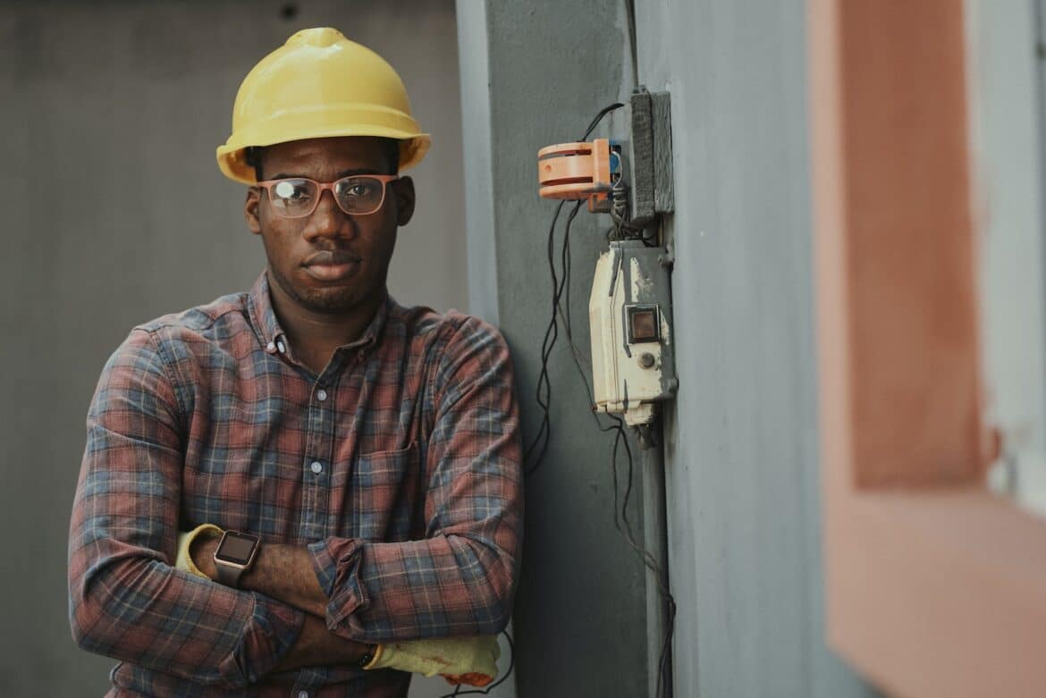 un professionnel de la construction